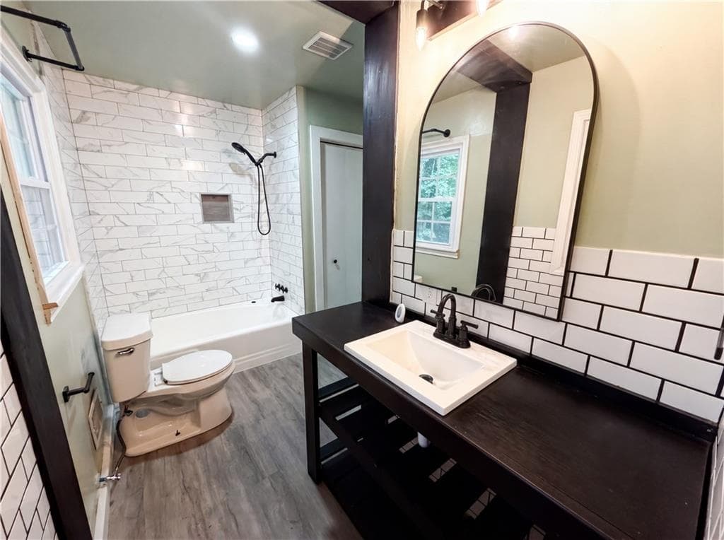 3 bedroom, 2 bathroom, 2,450 sq ft single family residence for sale at 190 Stroud Drive, Mableton, GA 30126 — photo 8