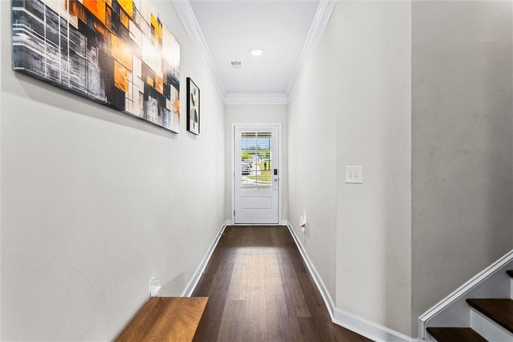 3 bedroom, 3 bathroom, 1,898 sq ft townhouse for sale at 1124 Mornington Way, Marietta, GA 30008 — photo 6