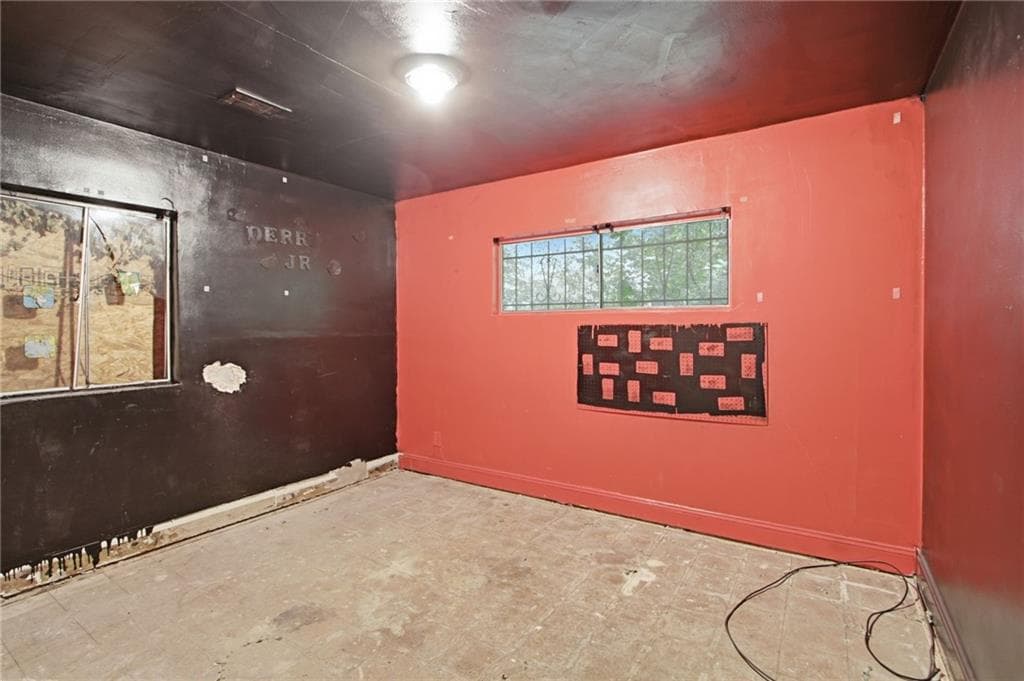 3 bedroom, 2 bathroom, 1,144 sq ft single family residence for sale at 2079 Woodberry Avenue, Atlanta, GA 30344 — photo 6
