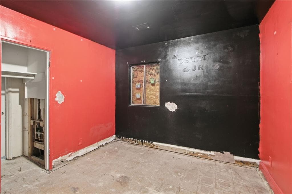 3 bedroom, 2 bathroom, 1,144 sq ft single family residence for sale at 2079 Woodberry Avenue, Atlanta, GA 30344 — photo 7