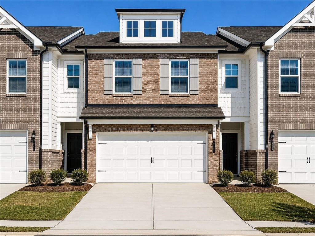 3 bedroom, 3 bathroom, 1,695 sq ft townhouse under contract at 608 Gunnin Way LOT 34, Mcdonough, GA 30253