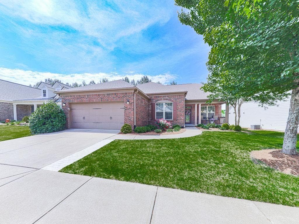 4 bedroom, 3 bathroom, 5,247 sq ft single family residence for sale at 210 Aster Court, Canton, GA 30114 — photo 3