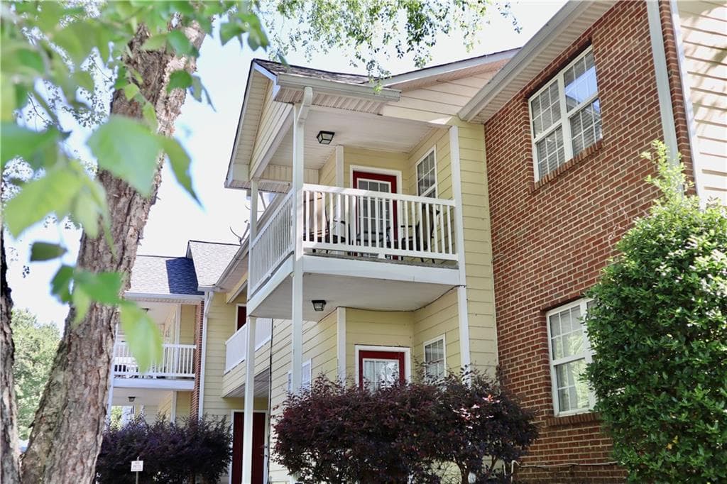 120 Waterford Drive
