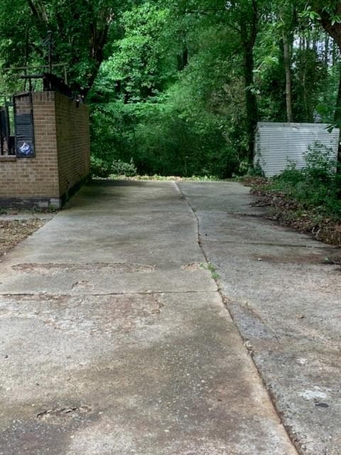 1,040 sq ft single family residence under contract at 8265 Attleboro Drive, Jonesboro, GA 30238 — photo 6
