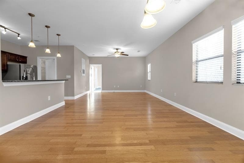 2 bedroom, 2 bathroom, 1,137 sq ft condominium for sale at 2230 Cheshire Bridge Road 412, Atlanta, GA 30324 — photo 5