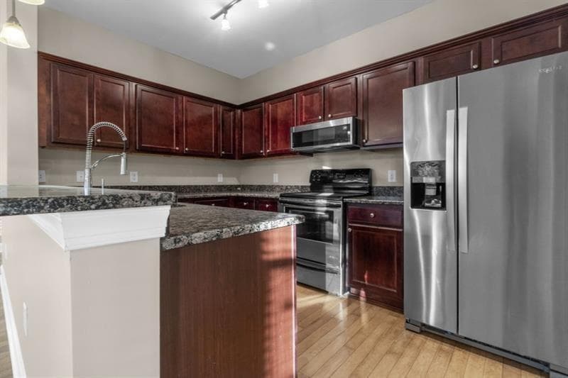 2 bedroom, 2 bathroom, 1,137 sq ft condominium for sale at 2230 Cheshire Bridge Road 412, Atlanta, GA 30324 — photo 7