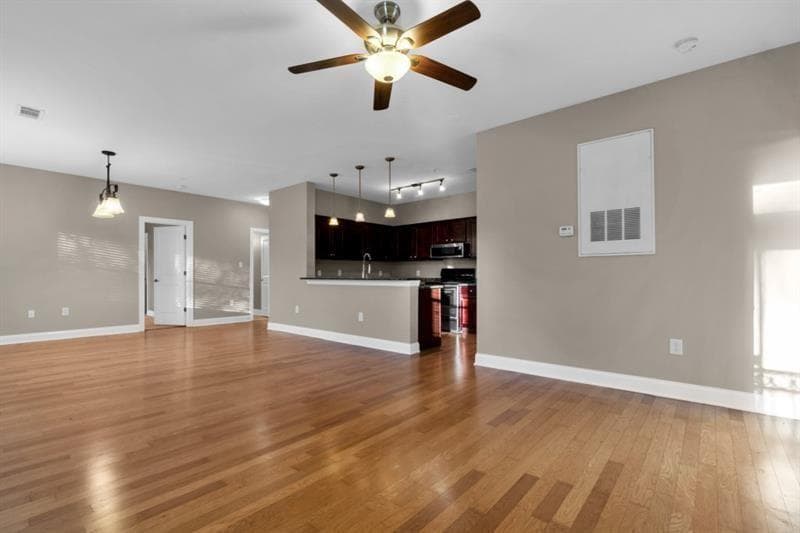 2 bedroom, 2 bathroom, 1,137 sq ft condominium for sale at 2230 Cheshire Bridge Road 412, Atlanta, GA 30324 — photo 9