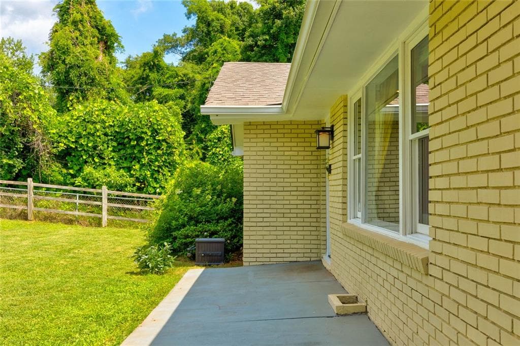 3 bedroom, 2 bathroom single family residence for rent at 1848 Winthrop Drive, Atlanta, GA 30316 for $2,500 a month — photo 2