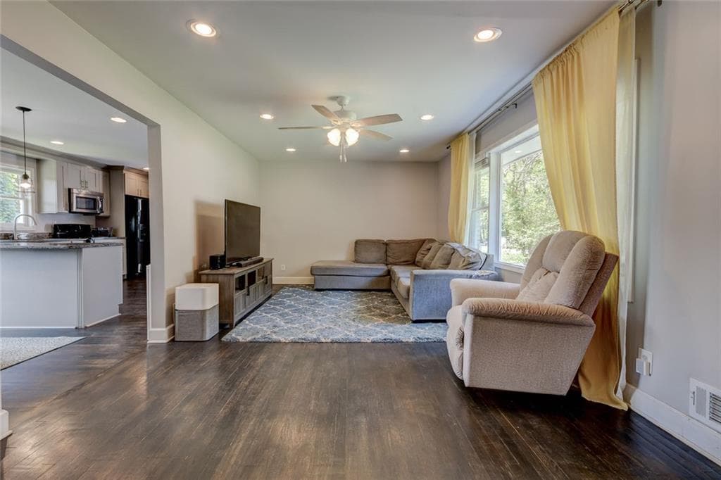 3 bedroom, 2 bathroom single family residence for rent at 1848 Winthrop Drive, Atlanta, GA 30316 for $2,500 a month — photo 7