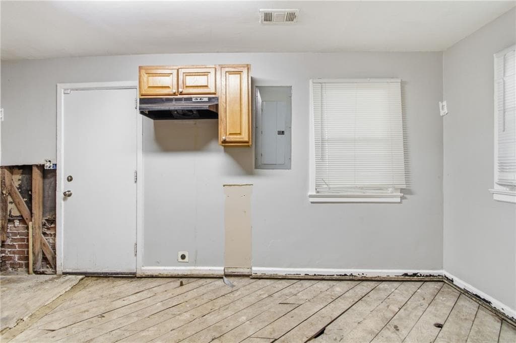 3 bedroom, 2 bathroom, 1,007 sq ft single family residence for sale at 1837 Oakmont Drive, Atlanta, GA 30314 — photo 9