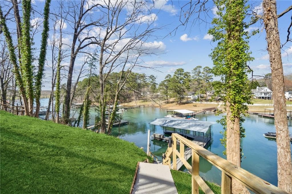 5 bedroom, 6 bathroom, 2,824 sq ft single family residence for sale at 7410 Fields Drive, Cumming, GA 30041 — photo 3