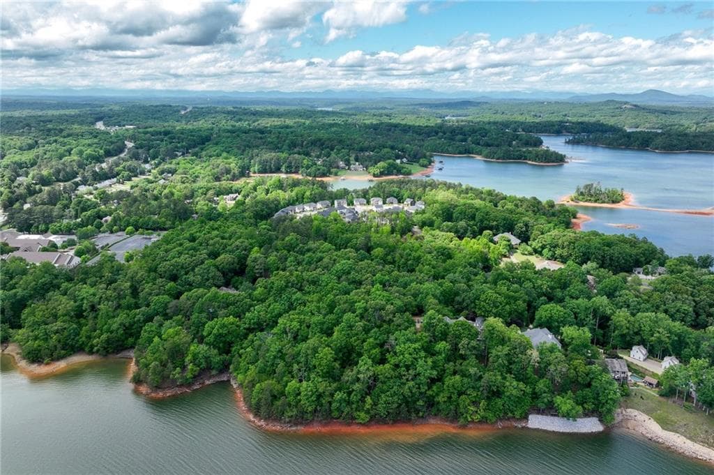 single family residence for sale at 208 Lake Pointe Drive, Gainesville, GA 30506 — photo 8