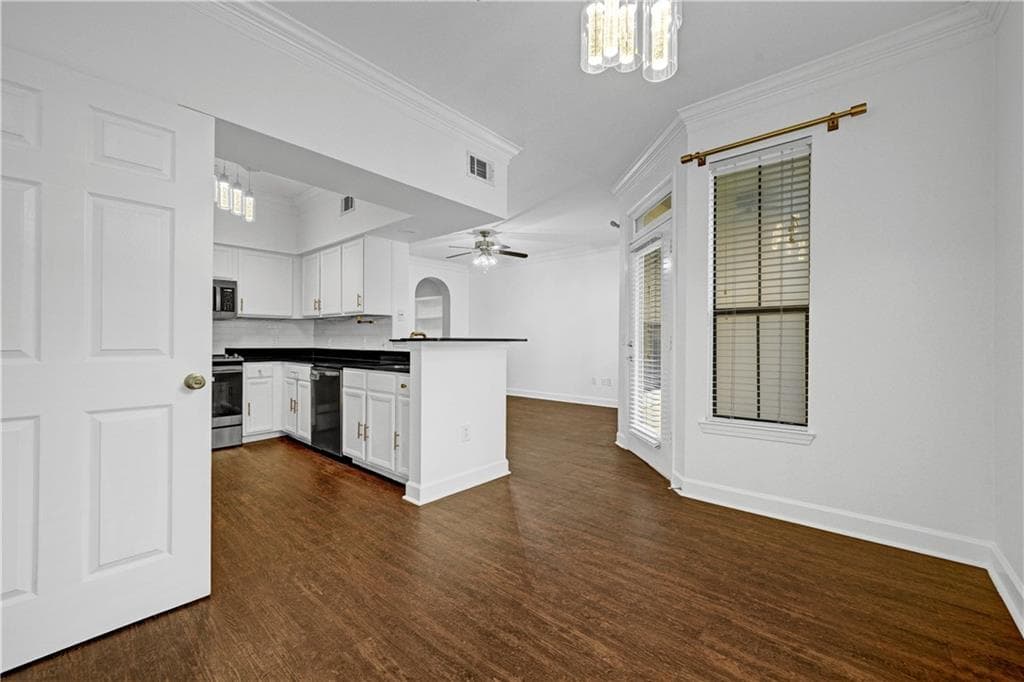 1 bedroom, 1 bathroom, 919 sq ft condominium for sale at 3777 Peachtree Road 1116, Brookhaven, GA 30319 — photo 6