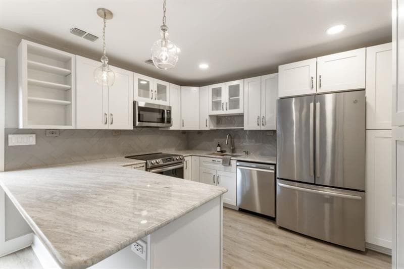 2794 Farmstead Road, Smyrna, GA 30080 — most recent listing photo