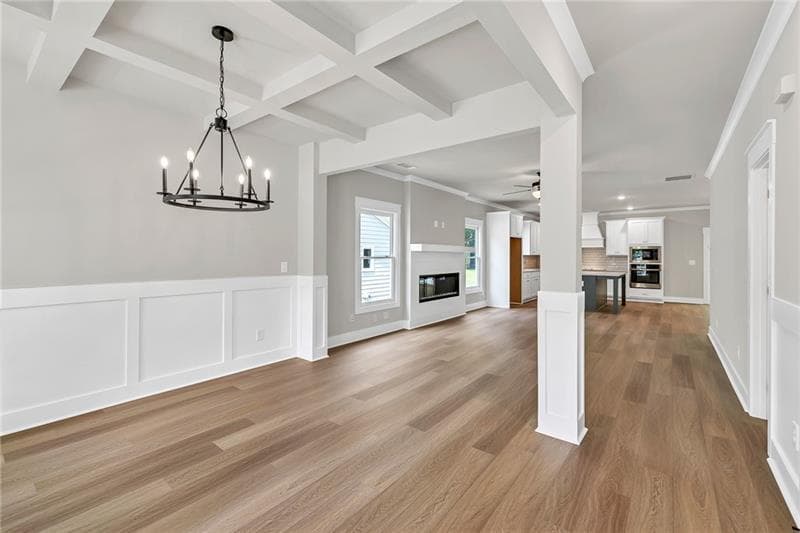 4 bedroom, 3 bathroom, 2,477 sq ft single family residence under contract at 231 E Marable Street, Monroe, GA 30655 — photo 4