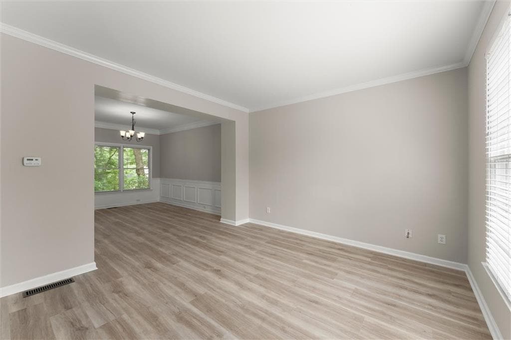 5 bedroom, 4 bathroom, 3,710 sq ft single family residence under contract at 4555 Alaspair Lane, Acworth, GA 30101 — photo 8