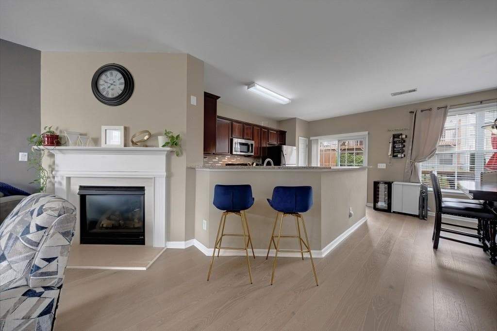 3 bedroom, 4 bathroom, 1,878 sq ft townhouse for sale at 3557 Chattahoochee Summit Lane 23, Atlanta, GA 30339 — photo 8