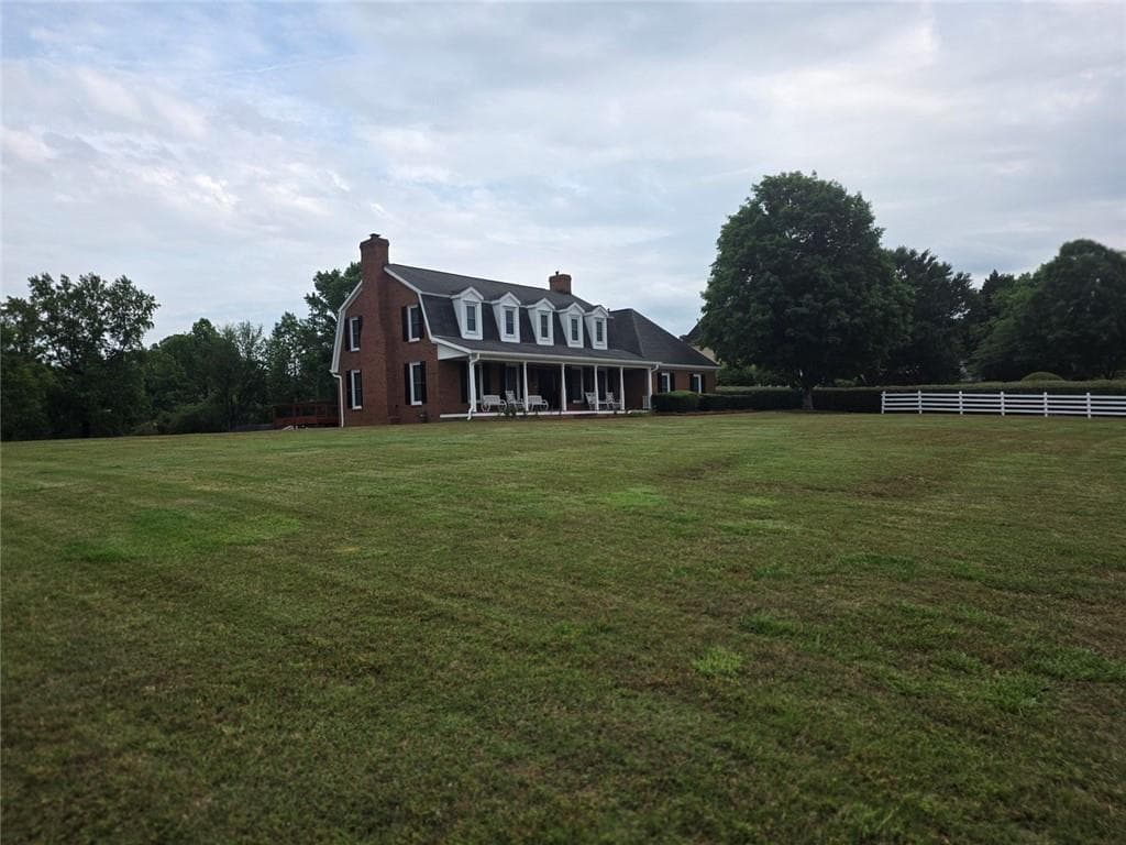 4 bedroom, 4 bathroom, 4,742 sq ft single family residence for sale at 1444 Doe Valley Drive, Lithonia, GA 30058 — photo 4