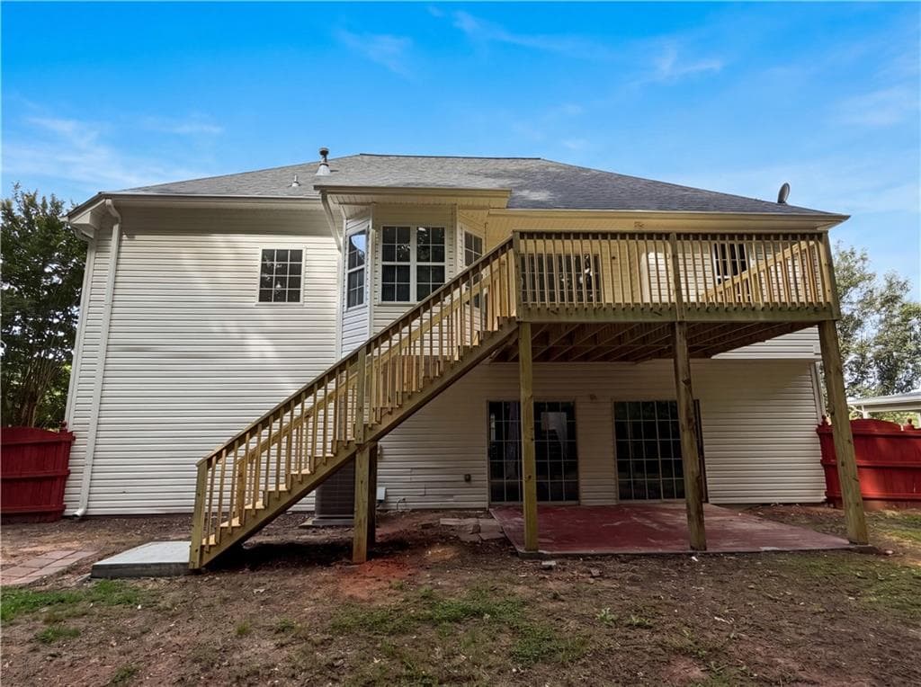 4 bedroom, 3 bathroom, 1,958 sq ft single family residence under contract at 6158 Autumn View Cove, Acworth, GA 30101 — photo 5