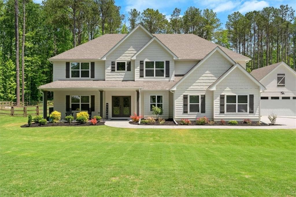 5 bedroom, 4 bathroom, 4,256 sq ft single family residence sold at 475 Paynes Lake Road, Carrollton, GA 30116
