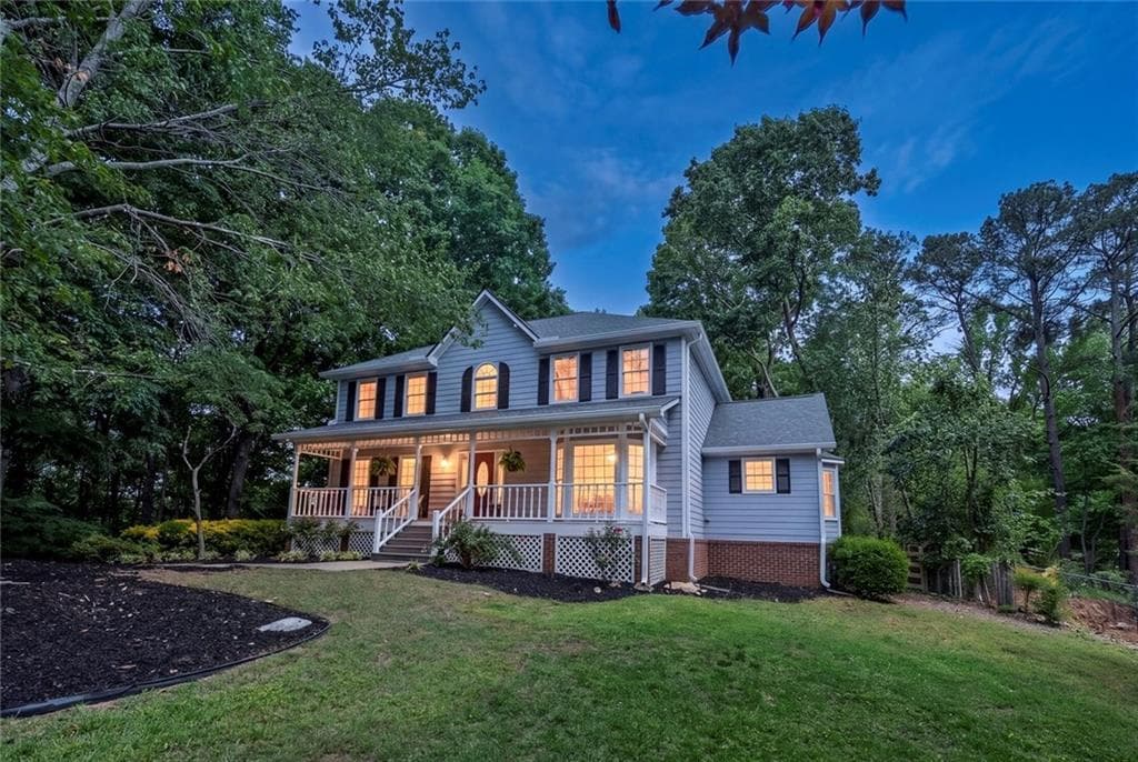 4 bedroom, 3 bathroom, 2,522 sq ft single family residence sold at 2072 Signal Ridge Chase, Kennesaw, GA 30152