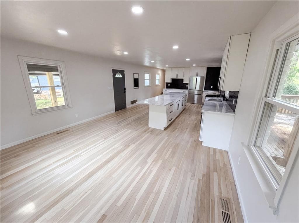 3 bedroom, 2 bathroom, 1,746 sq ft single family residence for sale at 3807 Greenhill Drive, Atlanta, GA 30341 — photo 9