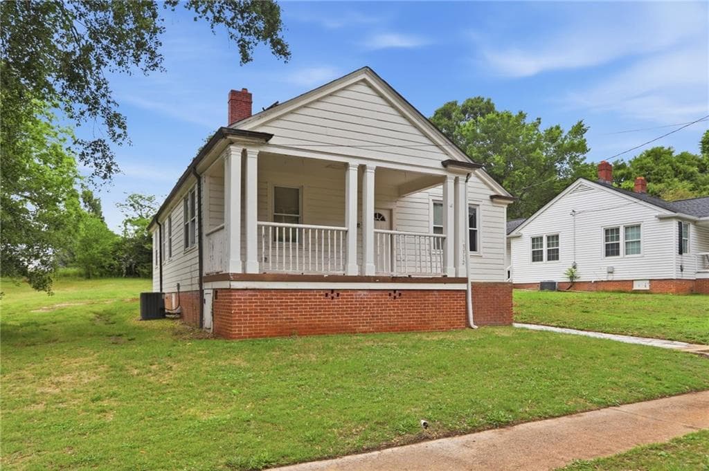 3 bedroom, 1 bathroom, 1,354 sq ft single family residence for sale at 3312 Bloomfield Avenue, Clarkdale, GA 30111 — photo 2