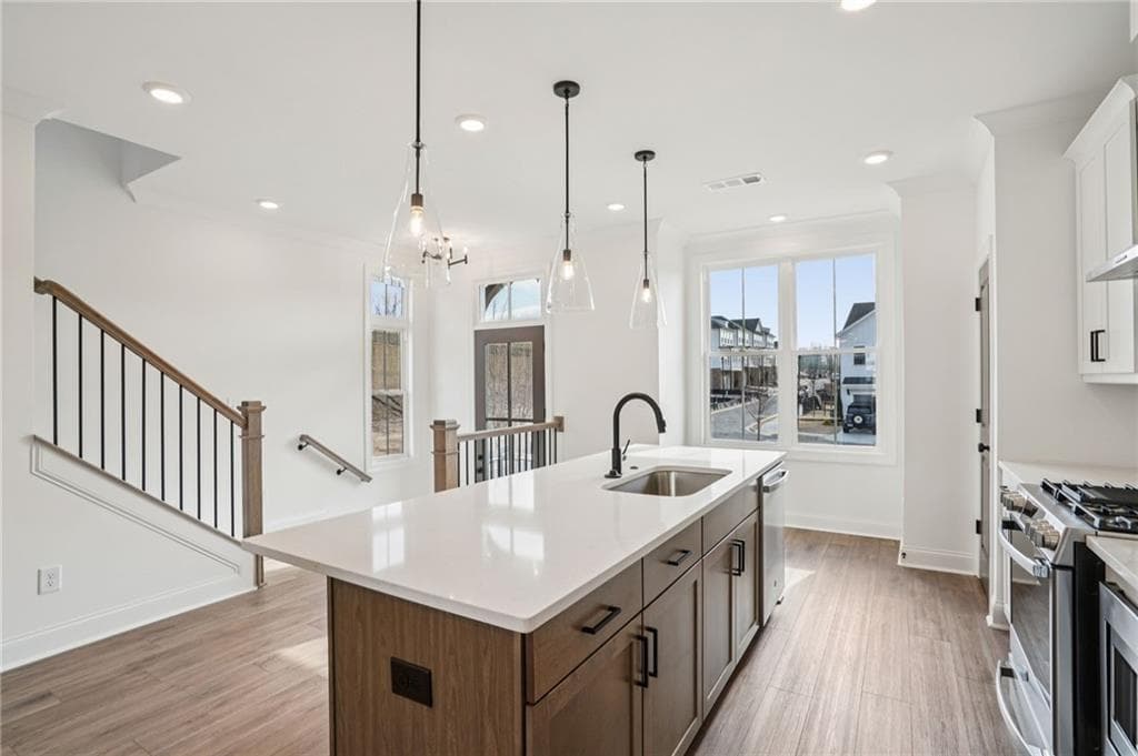 3 bedroom, 4 bathroom, 2,004 sq ft townhouse for sale at 646 Skytop Drive 150, Cumming, GA 30040