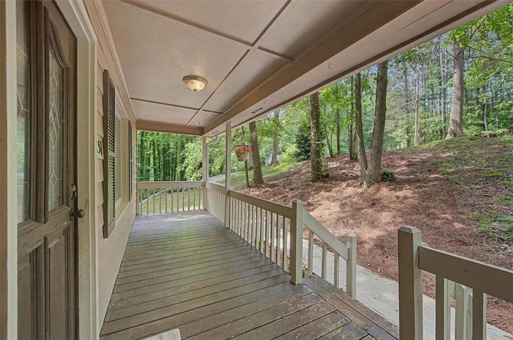 4 bedroom, 2 bathroom, 1,588 sq ft single family residence for sale at 251 Paces Lakes Drive, Dallas, GA 30157 — photo 6