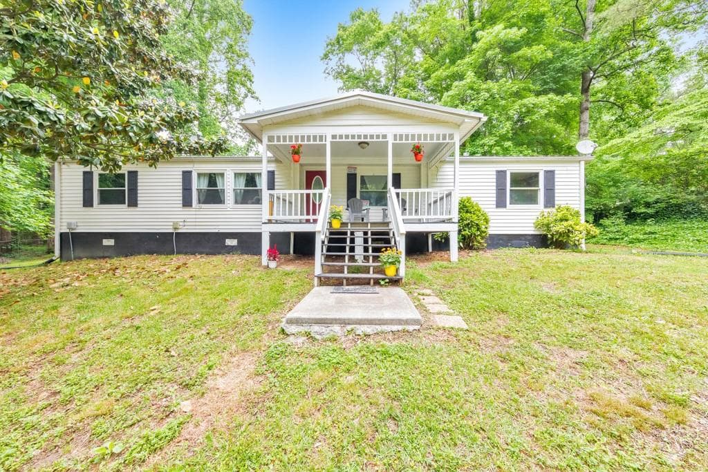 4368 Clark Circle, Acworth, GA 30102 — most recent listing photo
