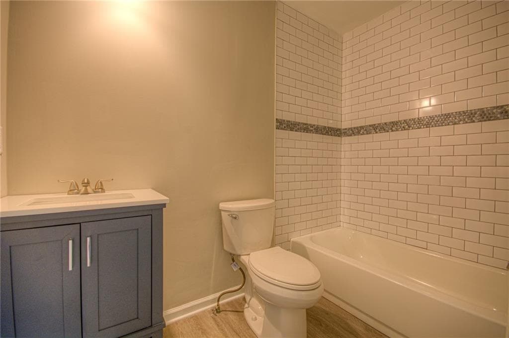 3 bedroom, 3 bathroom, 1,490 sq ft single family residence for sale at 3043 Saddle Creek Drive, Gainesville, GA 30507 — photo 5