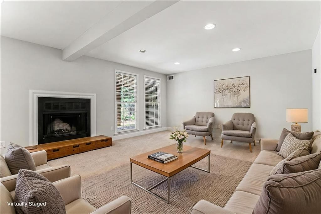 5 bedroom, 4 bathroom, 4,031 sq ft single family residence under contract at 560 Flying Scot Way, Alpharetta, GA 30005 — photo 3