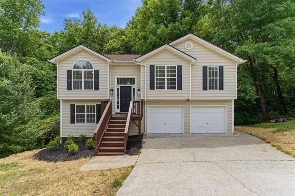 4 bedroom, 3 bathroom, 2,300 sq ft single family residence sold at 515 Ashland Manor Drive, Lawrenceville, GA 30045
