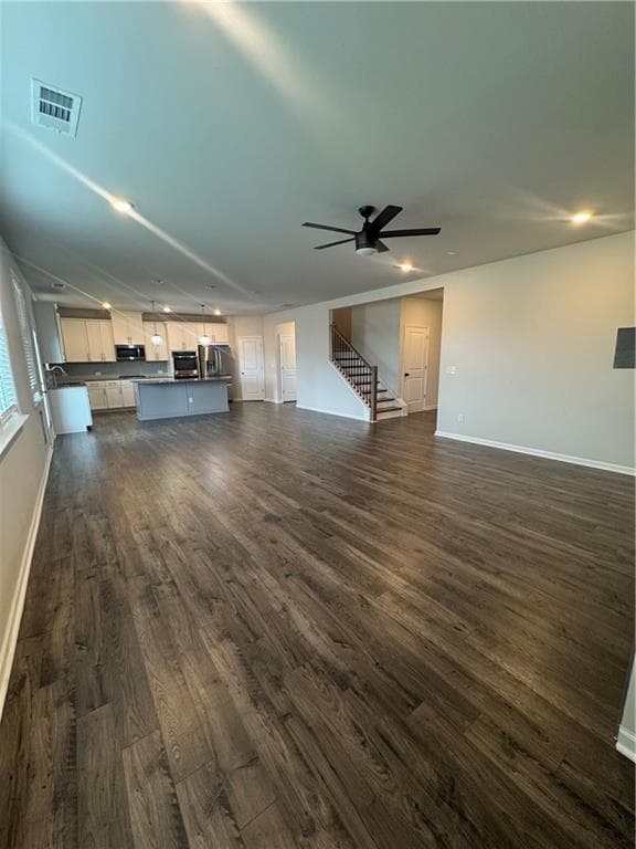 7 bedroom, 6 bathroom, 3,123 sq ft single family residence for rent at 719 Saffron Boulevard, Lawrenceville, GA 30045 for $4,500 a month — photo 6