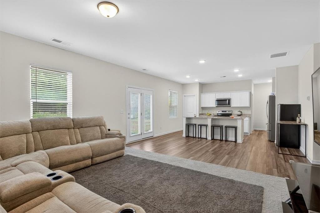 4 bedroom, 3 bathroom, 2,132 sq ft single family residence for sale at 169 Verona Drive, Cartersville, GA 30120 — photo 4