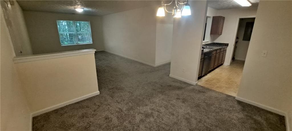 3 bedroom, 2 bathroom, 1,292 sq ft condominium for rent at 7104 Fairington Ridge Circle, Lithonia, GA 30038 for $1,250 a month — photo 5