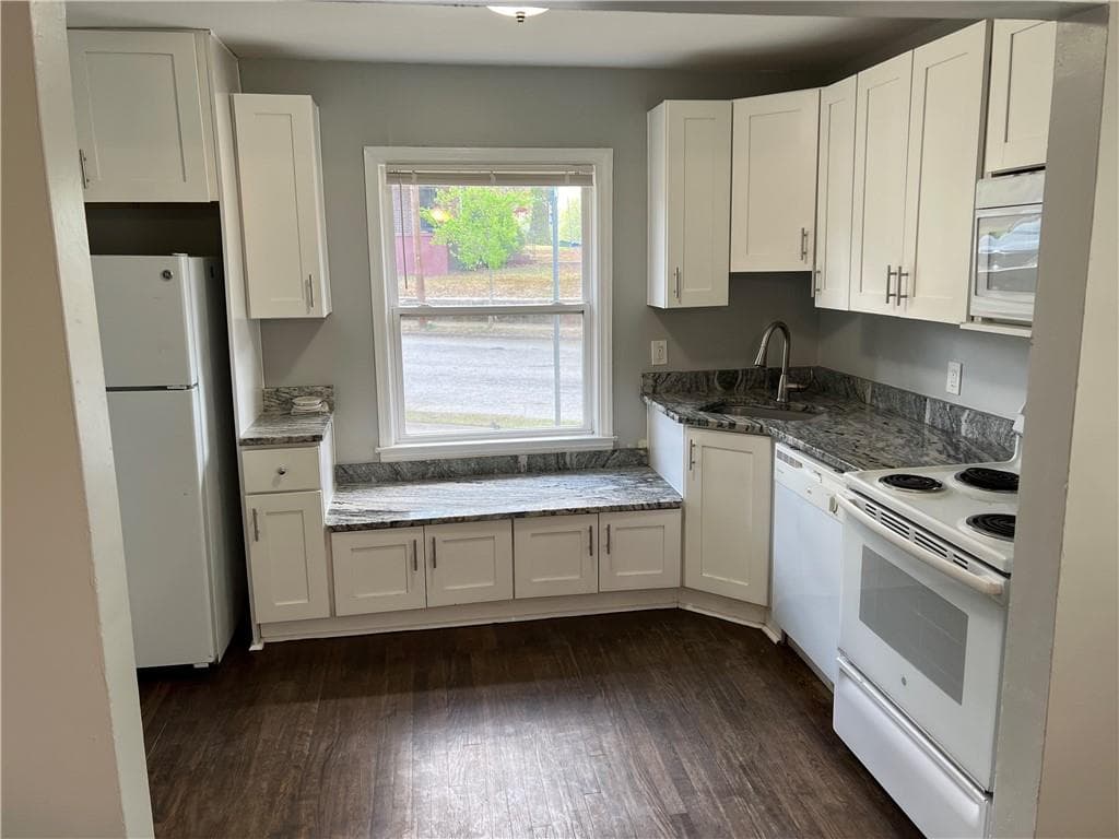 3 bedroom, 2 bathroom, 1,040 sq ft single family residence for rent at 1201 SW westview drive, Atlanta, GA 30310 for $2,050 a month — photo 7