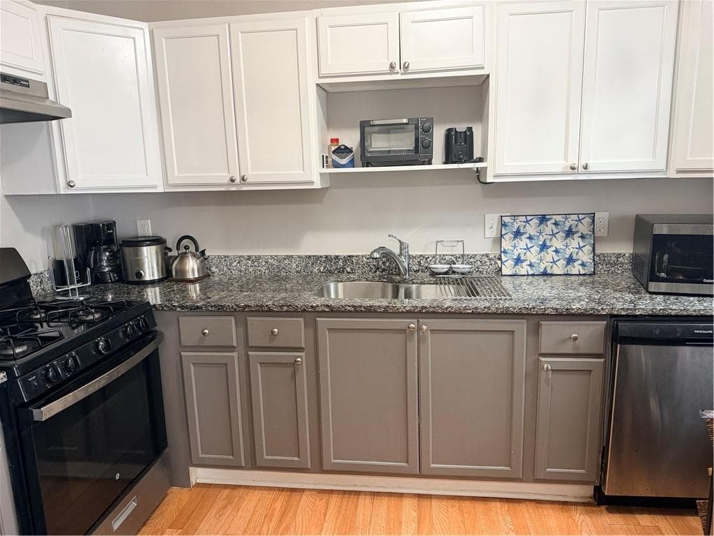 2 bedroom, 3 bathroom, 1,056 sq ft townhouse under contract at 2057 Lenoa Lane, Austell, GA 30106 — photo 5