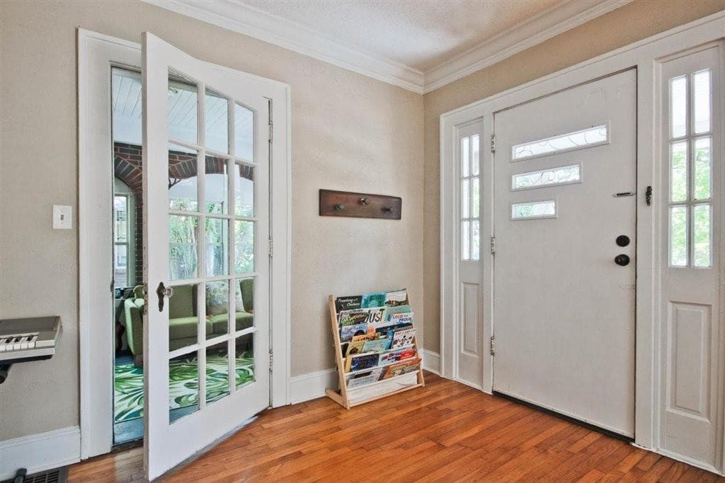5 bedroom, 2 bathroom, 1,879 sq ft single family residence under contract at 1405 Hartford Avenue, Atlanta, GA 30310 — photo 5