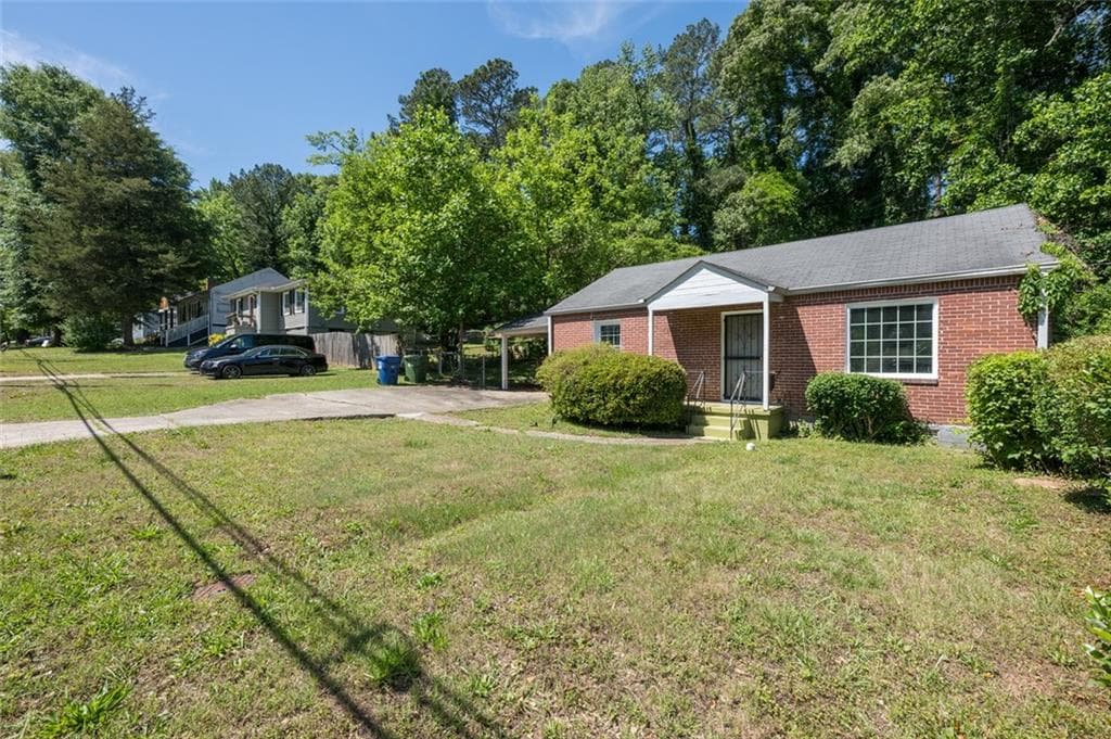 2 bedroom, 1 bathroom, 910 sq ft single family residence for rent at 1295 Westmont Road, Atlanta, GA 30311 for $1,350 a month — photo 2