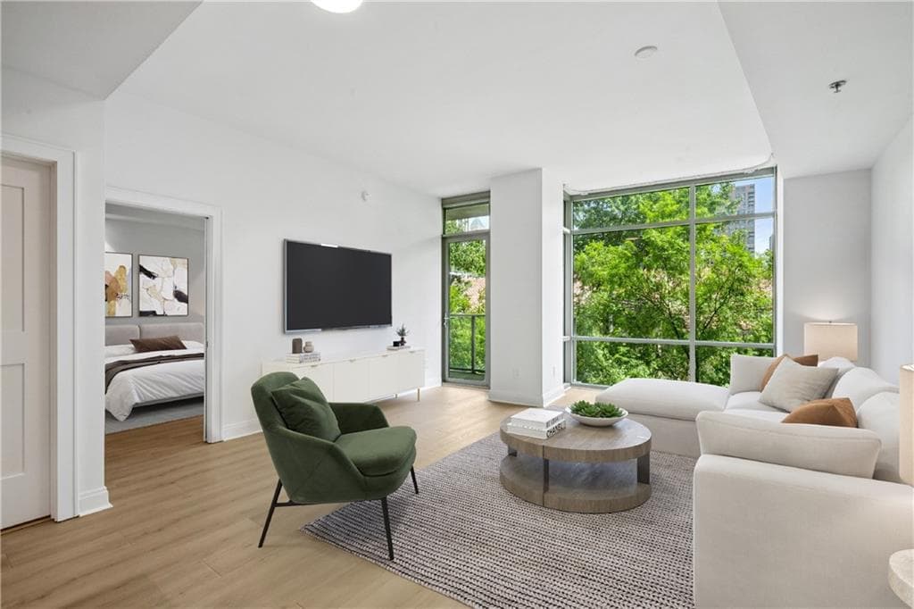 1 bedroom, 1 bathroom, 1,000 sq ft condominium for sale at 905 Juniper Street 316, Atlanta, GA 30309 — photo 3