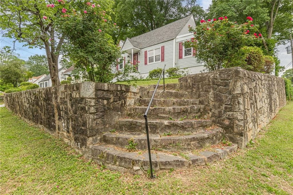 3 bedroom, 2 bathroom, 1,532 sq ft single family residence for sale at 496 Radar Drive, Hapeville, GA 30354 — photo 6