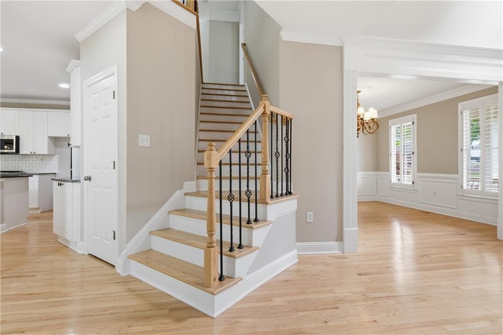 4 bedroom, 5 bathroom, 5,307 sq ft single family residence for sale at 6279 Creekstone Path, Cumming, GA 30041 — photo 7
