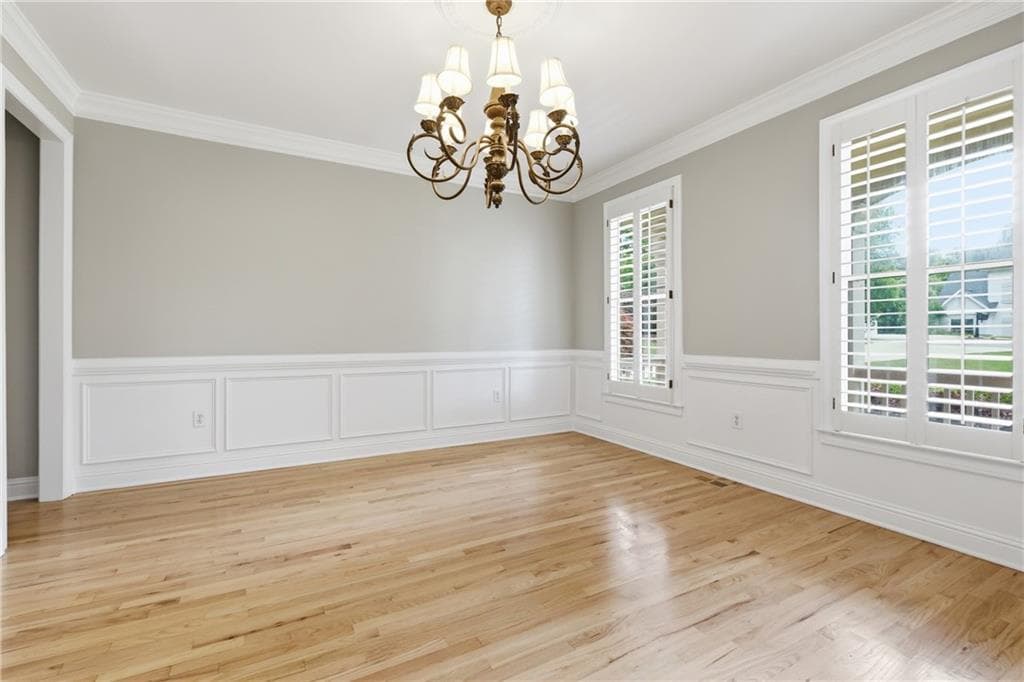 4 bedroom, 5 bathroom, 5,307 sq ft single family residence for sale at 6279 Creekstone Path, Cumming, GA 30041 — photo 8