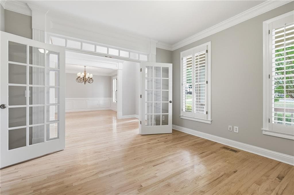 4 bedroom, 5 bathroom, 5,307 sq ft single family residence for sale at 6279 Creekstone Path, Cumming, GA 30041 — photo 9