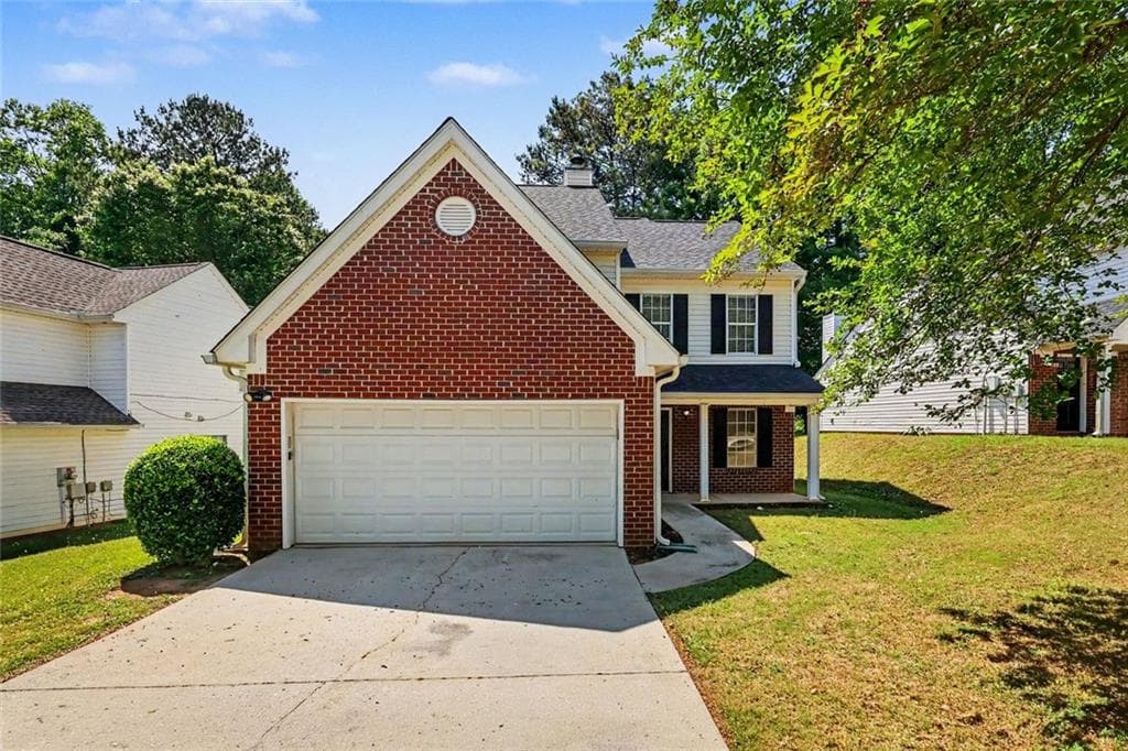 3 bedroom, 3 bathroom, 1,656 sq ft single family residence under contract at 4489 Chestnut Lake Avenue, Lithonia, GA 30038