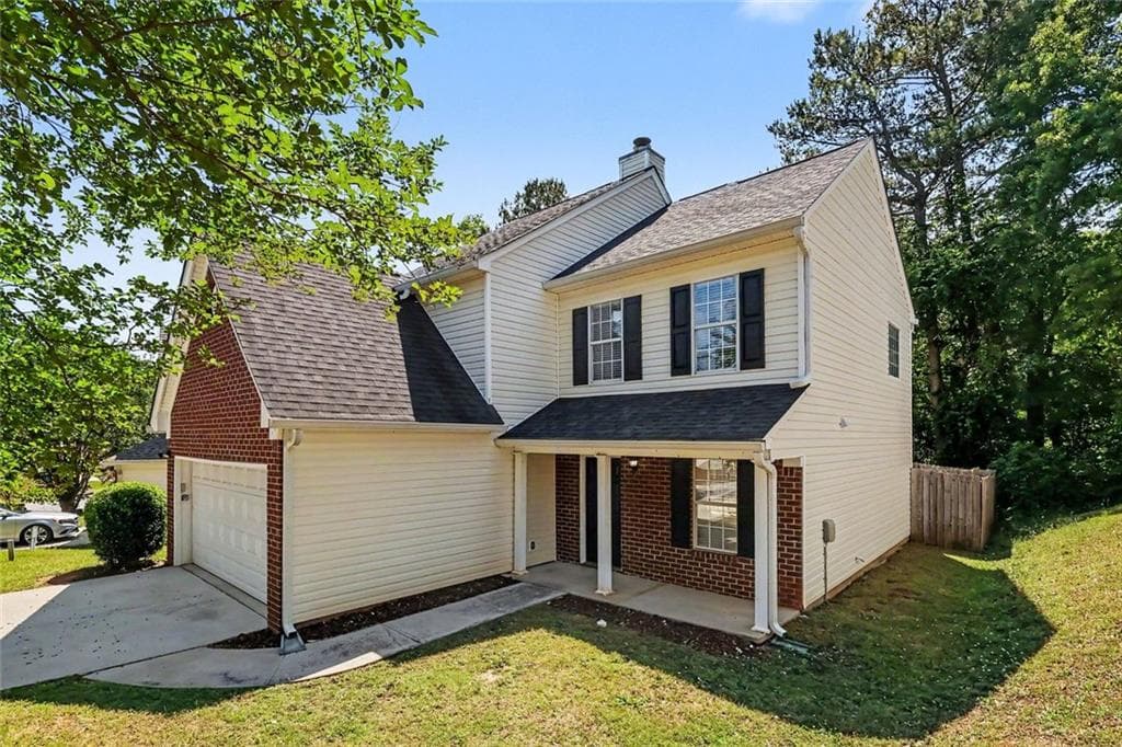 3 bedroom, 3 bathroom, 1,656 sq ft single family residence under contract at 4489 Chestnut Lake Avenue, Lithonia, GA 30038 — photo 2