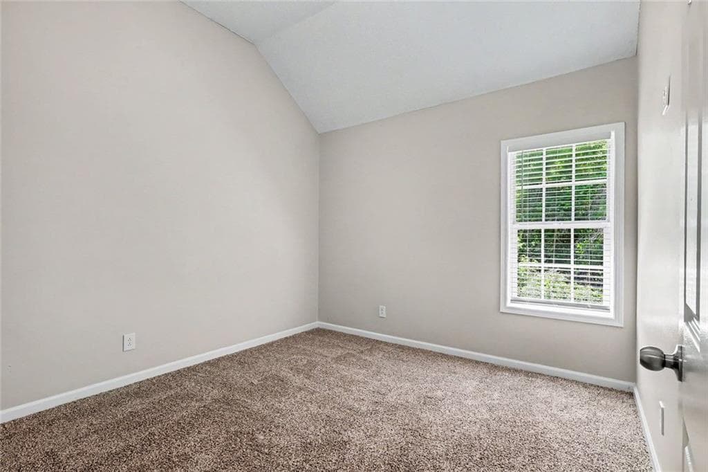 3 bedroom, 3 bathroom, 1,656 sq ft single family residence under contract at 4489 Chestnut Lake Avenue, Lithonia, GA 30038 — photo 10