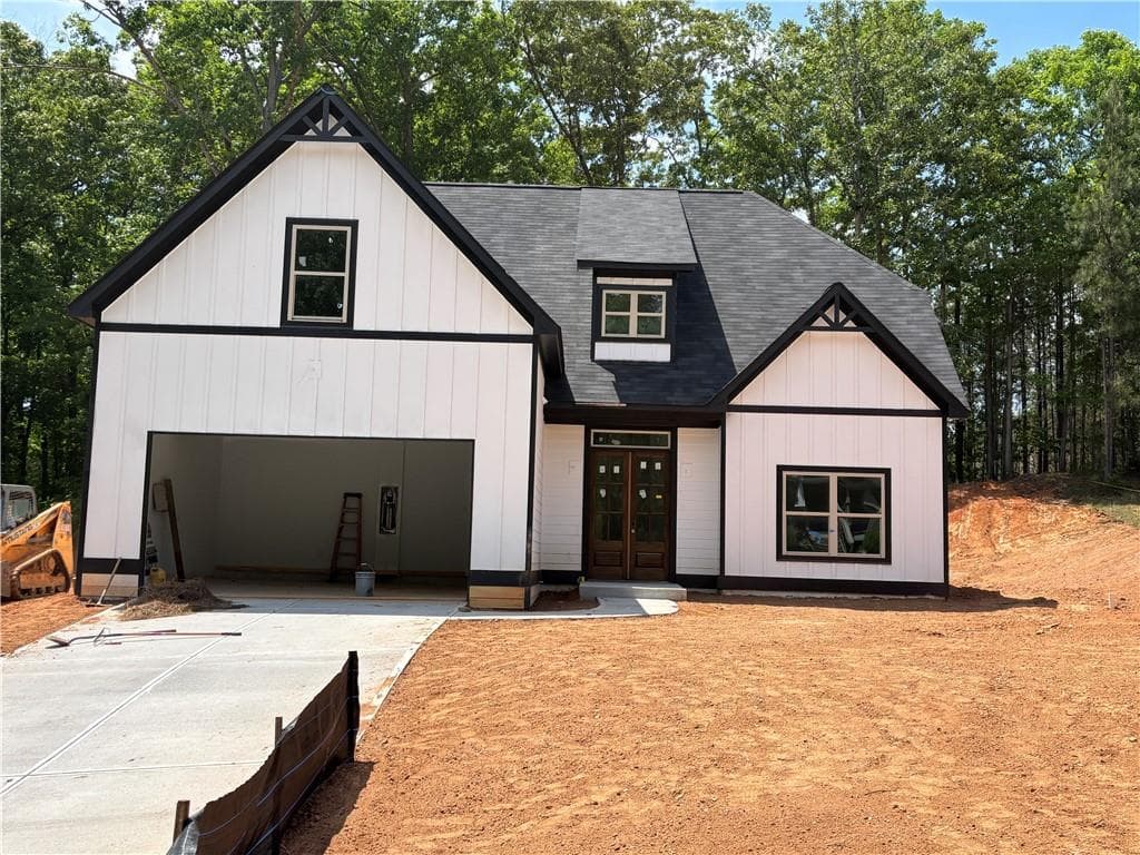 4 bedroom, 4 bathroom, 2,559 sq ft single family residence for sale at 5585 Yorkshire Court, Douglasville, GA 30135 — photo 1 of 21