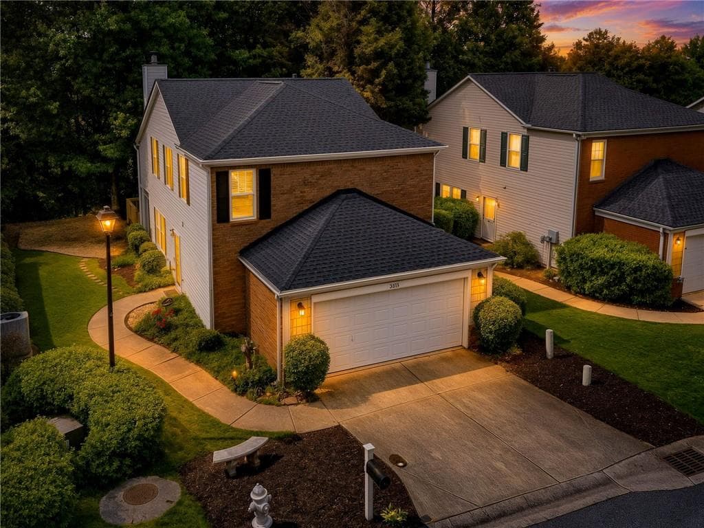 3 bedroom, 3 bathroom, 1,515 sq ft single family residence for sale at 3815 Glen Laurel Court, Cumming, GA 30040 — photo 4